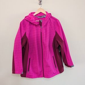 NWT Free Tech Hooded Softshell Jacket Pink & Burgundy Women’s 2X (18W/20W)‎